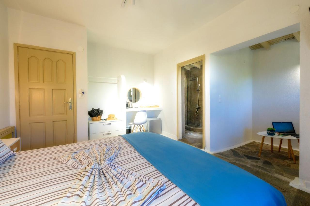 Petra Mare Suites Vourvourou Exteriör bild
