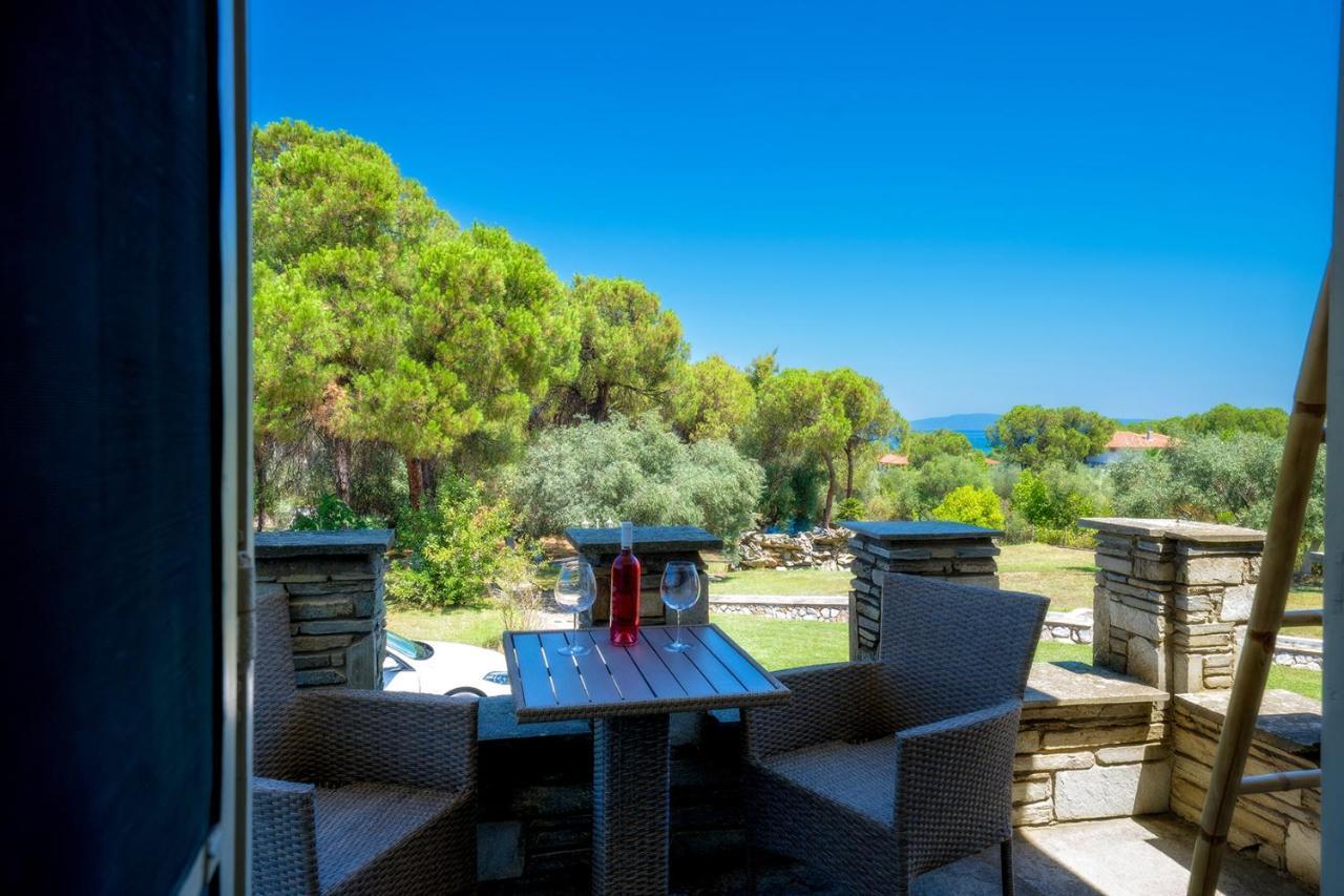 Petra Mare Suites Vourvourou Exteriör bild