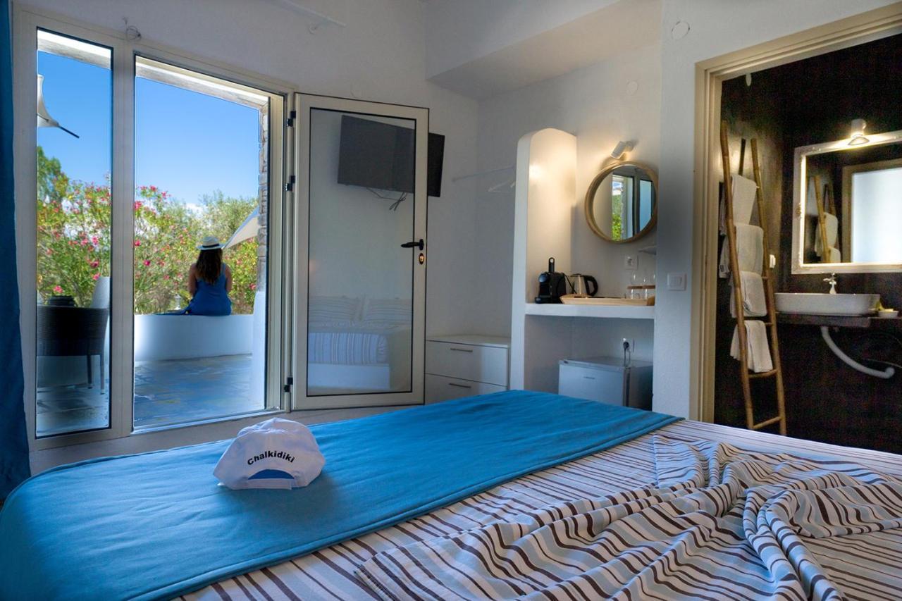 Petra Mare Suites Vourvourou Exteriör bild