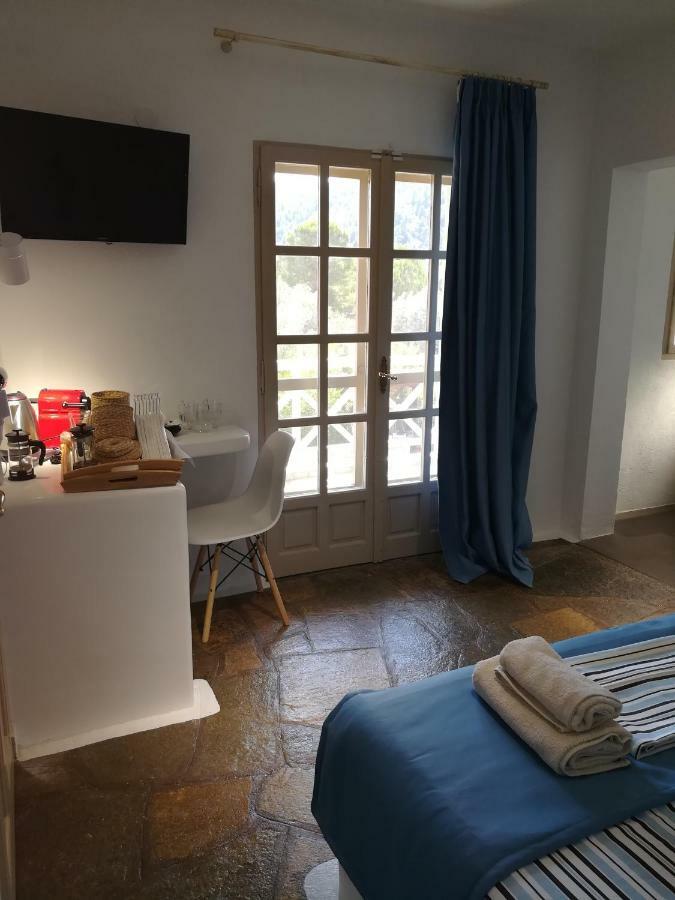 Petra Mare Suites Vourvourou Exteriör bild