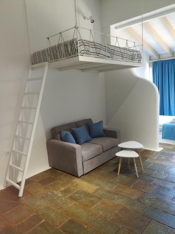 Petra Mare Suites Vourvourou Exteriör bild